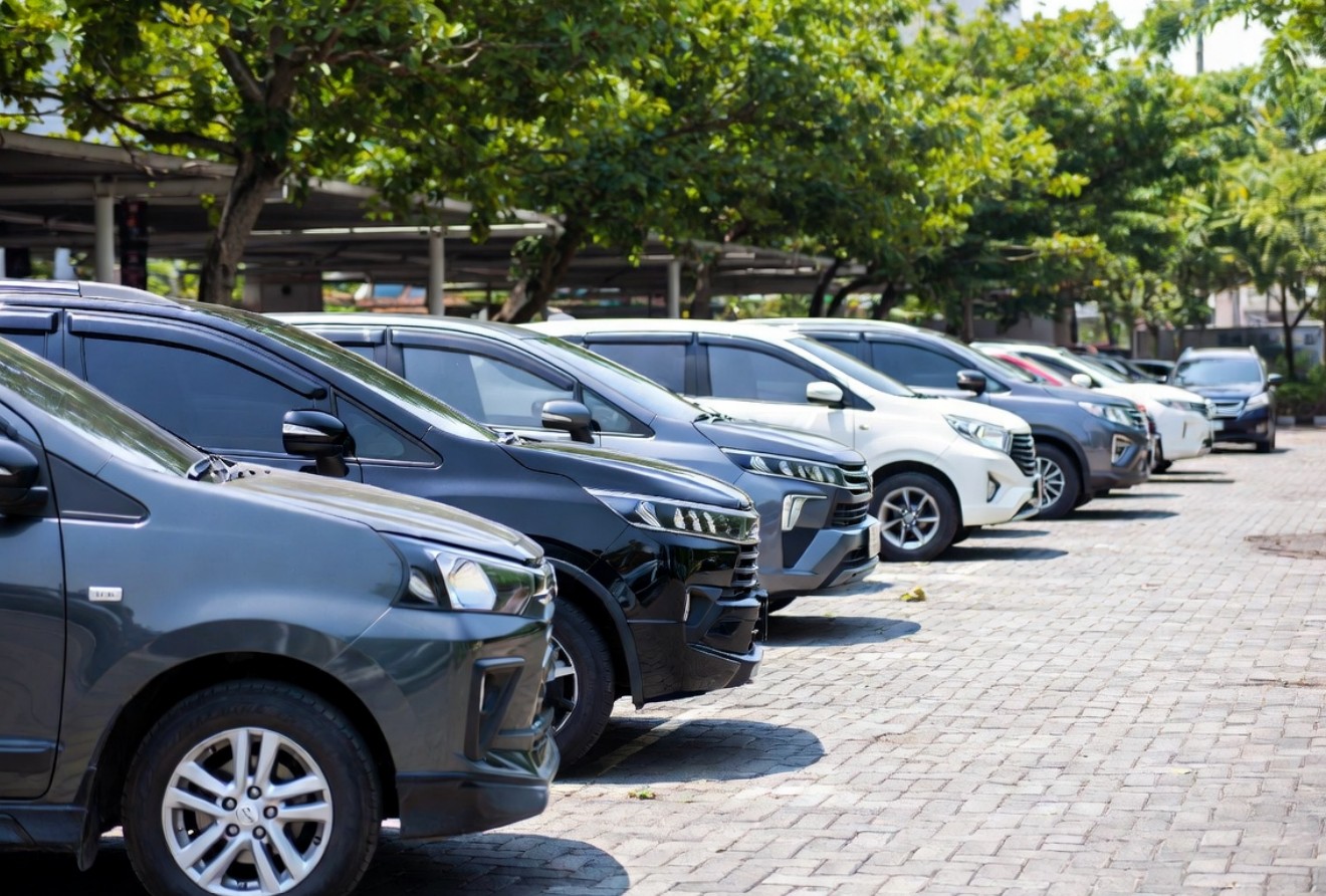 Sewa Mobil Jozha Murah: Cara Cerdas Menghemat Anggaran Liburan Anda